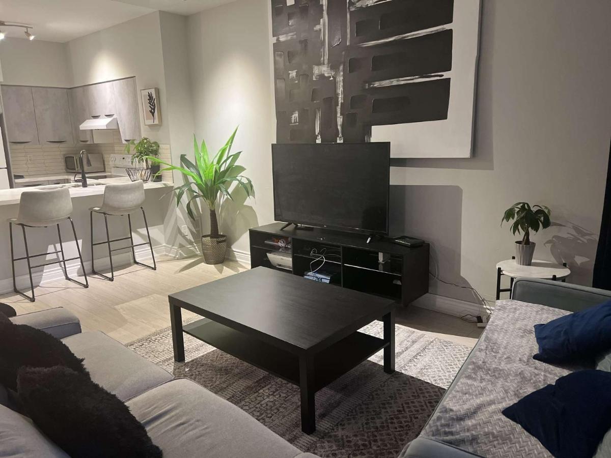 Cozy Fort York Condo 토론토 외부 사진